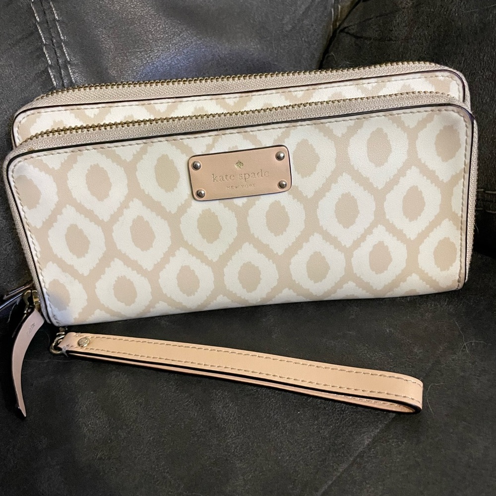 Kate Spade Large continental Wallet